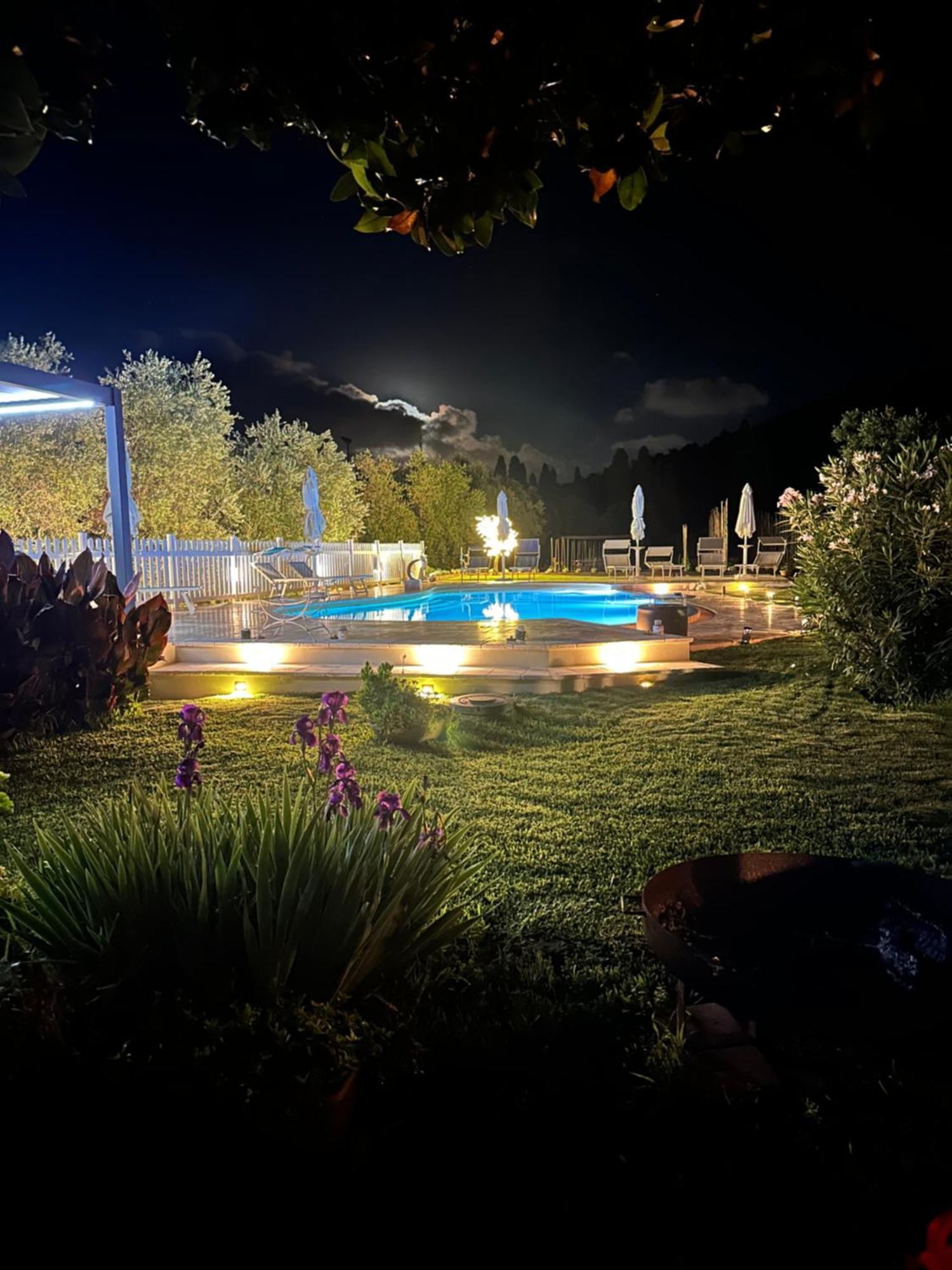 Agriturismo Montefabbrello Magazzini  Buitenkant foto